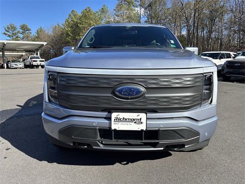 Used 2022 Ford F150 Lightning Lariat image 3