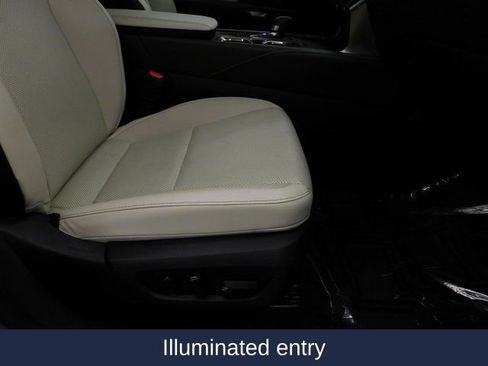 Used 2023 Lexus RX 350 Premium image 34