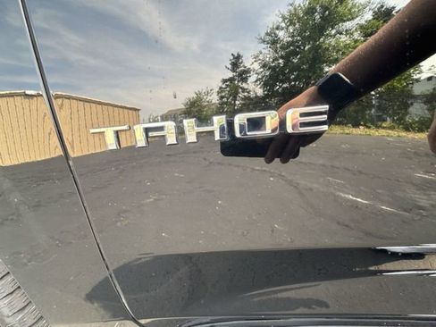 Used 2023 Chevrolet Tahoe LT image 32