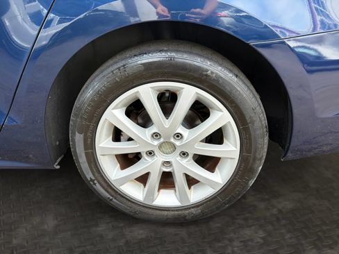 Used 2013 Volkswagen Jetta SE FWD image 39
