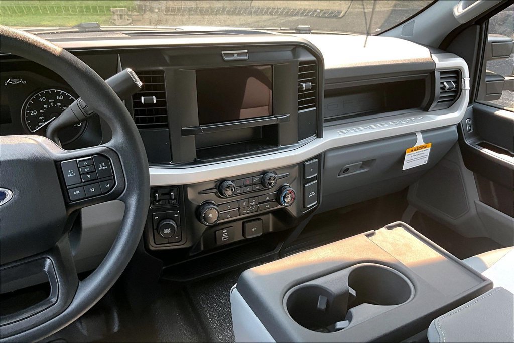 New 2026 Ford F350 XL AWD/4WD image 7