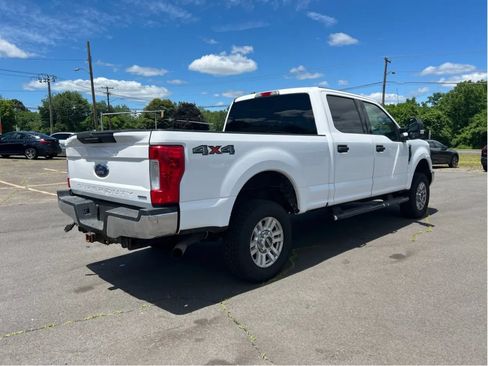 Used 2018 Ford F250 XLT w/ Snow Plow Prep Package AWD/4WD image 11