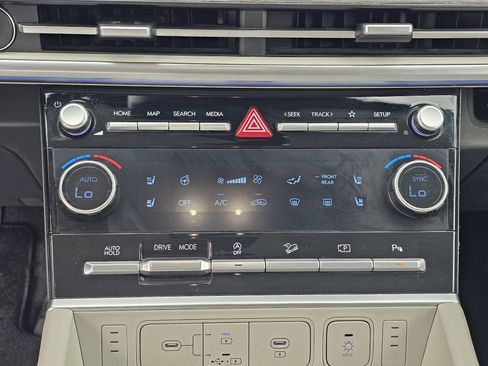 Used 2024 Hyundai Santa Fe Calligraphy FWD image 30