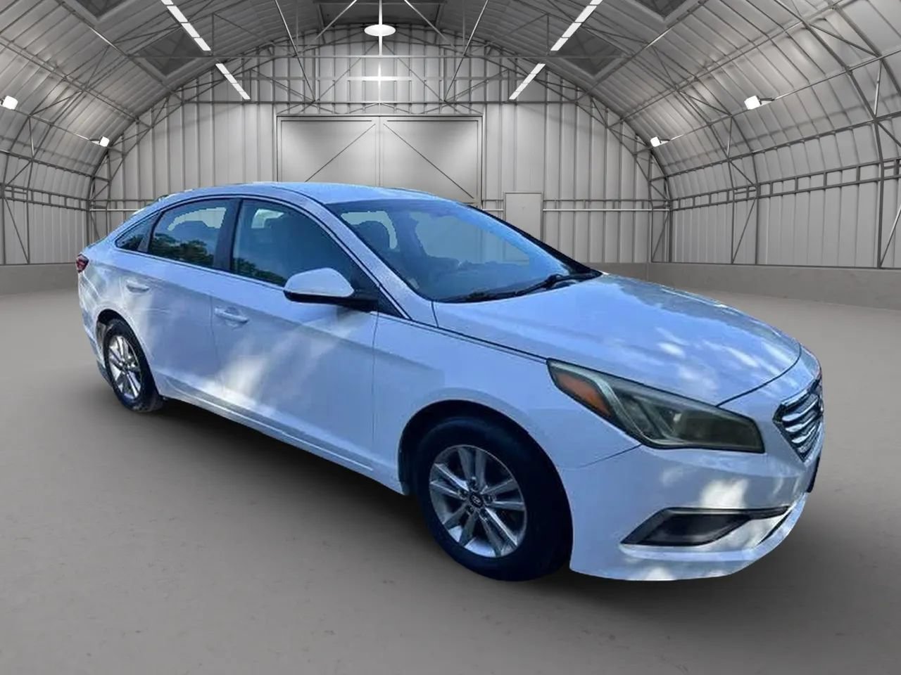 Used 2017 Hyundai Sonata SE FWD image 2