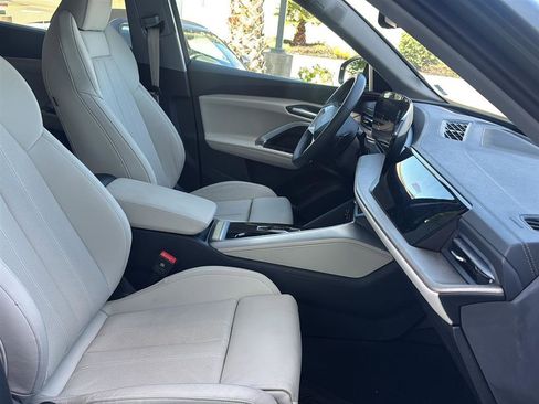 Used 2025 Audi Q5 Premium Plus w/ Premium Plus AWD/4WD image 13