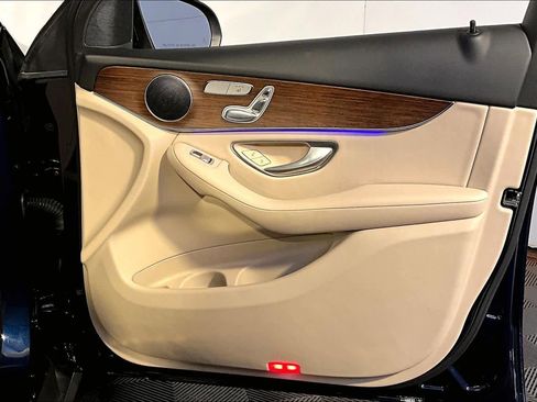Certified 2021 Mercedes-Benz GLC 300 4MATIC image 23