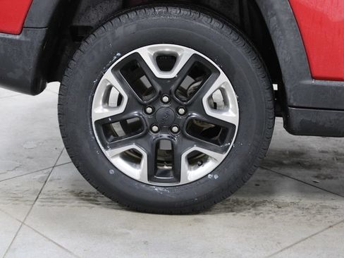 Used 2018 Jeep Compass Trailhawk w/ Leather Interior Group AWD/4WD image 15
