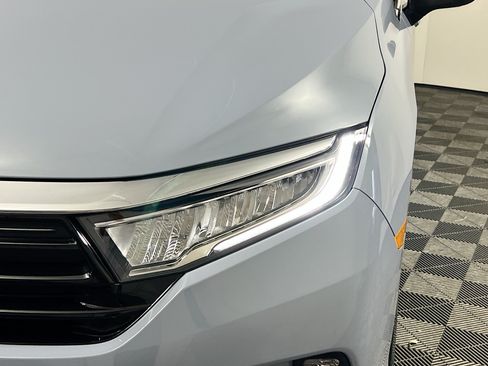 Used 2024 Honda Odyssey Touring image 11