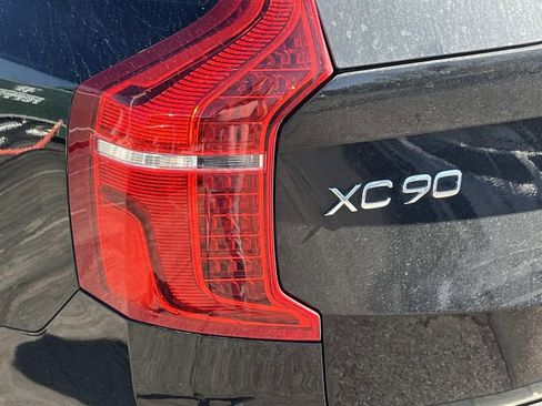 Used 2023 Volvo XC90 B6 Plus w/ Protection Package Premier image 11
