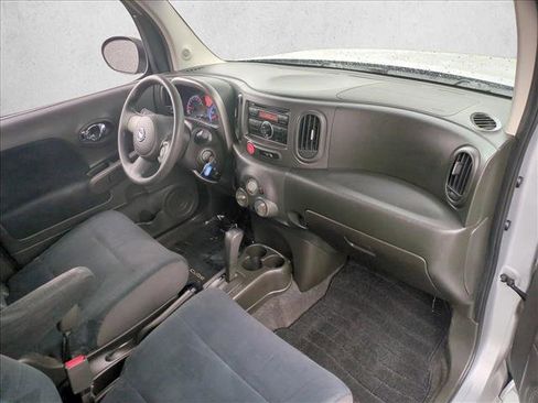 Used 2009 Nissan Cube 1.8 S w/ Interior Designer Pkg FWD image 19