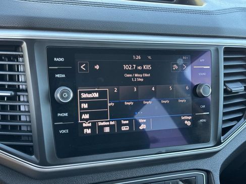 Used 2018 Volkswagen Atlas SE image 14