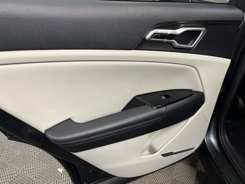 Certified 2023 Kia Sportage EX FWD image 23