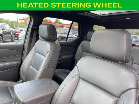 Used 2023 Chevrolet Traverse LT w/ LT Premium Package AWD/4WD image 17