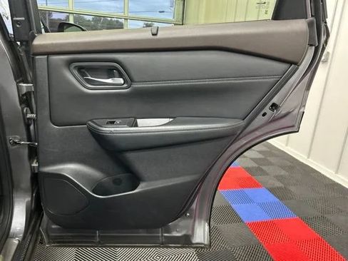 Used 2023 Nissan Rogue SL w/ SL Premium Package AWD/4WD image 17
