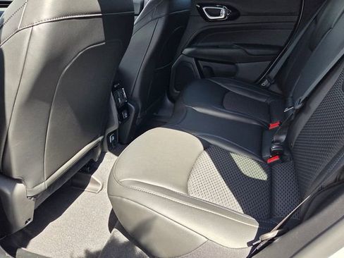 New 2026 Jeep Compass Latitude image 11