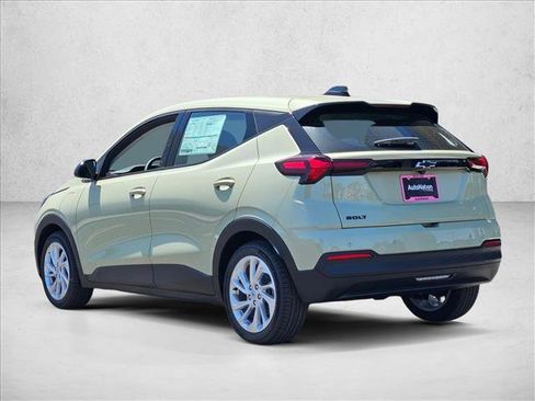 New 2027 Chevrolet Bolt LT w/ Comfort Package FWD image 9
