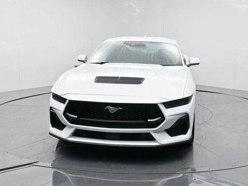 Used 2025 Ford Mustang GT Premium image 17