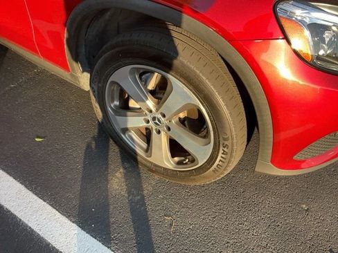 Used 2017 Mercedes-Benz GLC 300 image 3