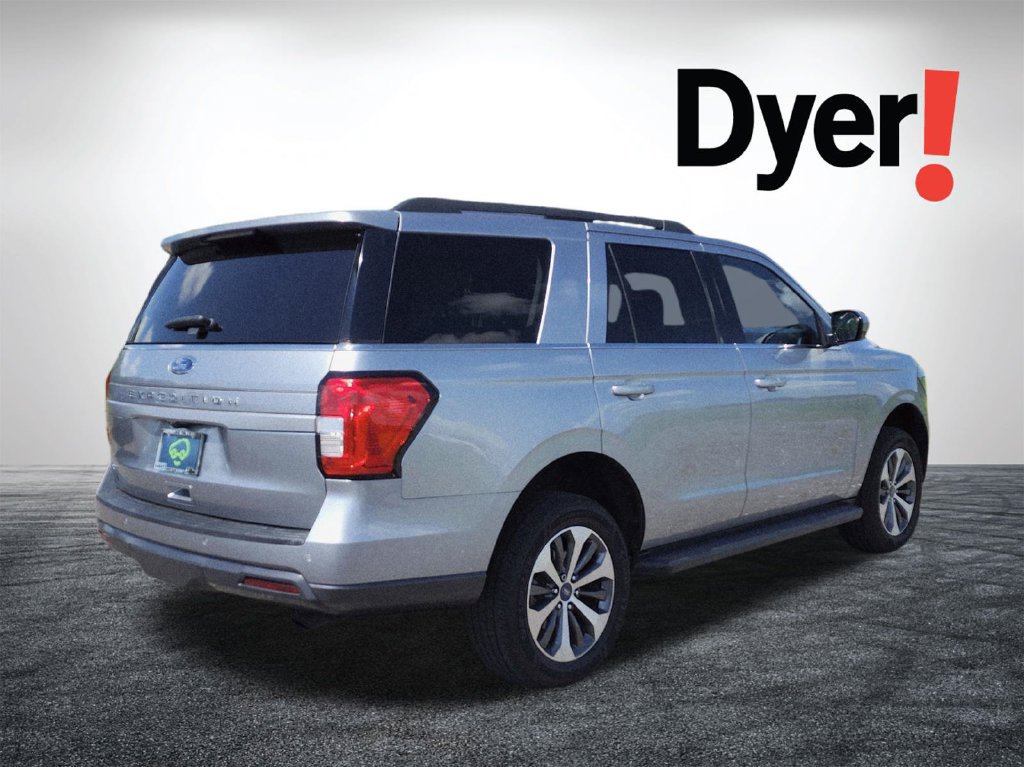 Used 2023 Ford Expedition XLT AWD/4WD image 4