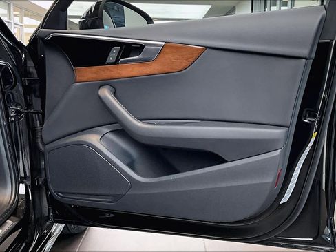 Used 2023 Audi A4 2.0T Premium w/ Convenience Package image 23