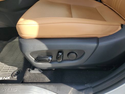 Used 2025 Lexus NX 250 FWD w/ Towing Package (2000 Lbs) image 14