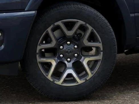 New 2026 RAM 1500 Laramie AWD/4WD image 29