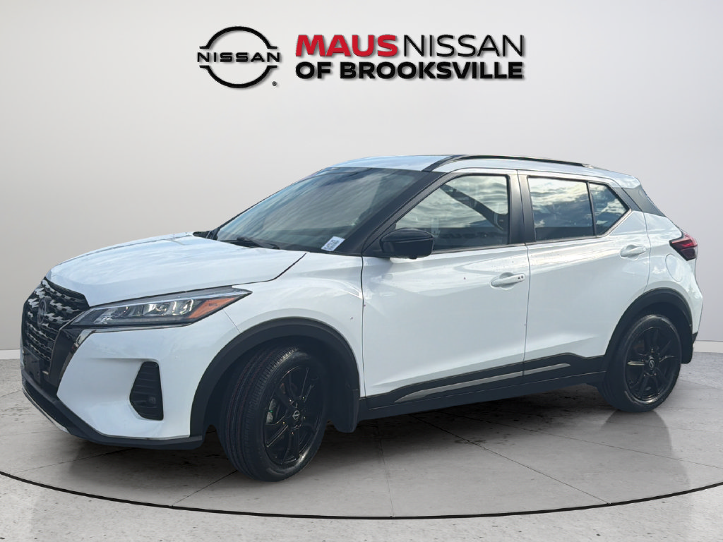 Certified 2024 Nissan Kicks SR w/ SR Premium Package FWD image 5