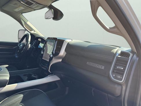 Used 2024 RAM 3500 Laramie image 12