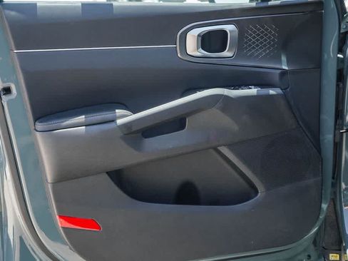 Certified 2025 Kia Sorento EX AWD/4WD image 19