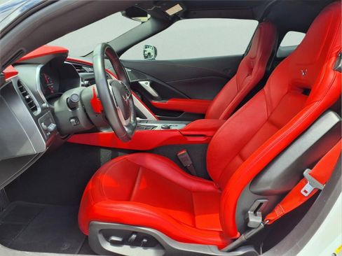 Used 2019 Chevrolet Corvette Grand Sport RWD image 12
