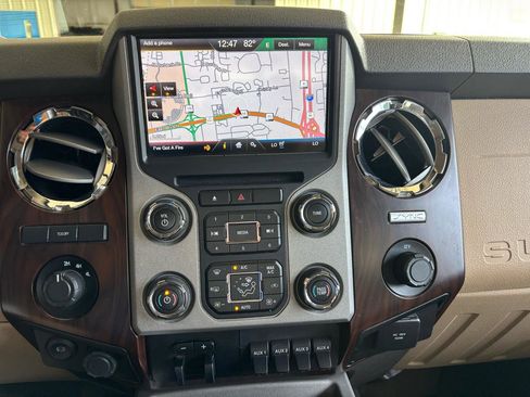 Used 2016 Ford F350 Lariat w/ Lariat Ultimate Package AWD/4WD image 17