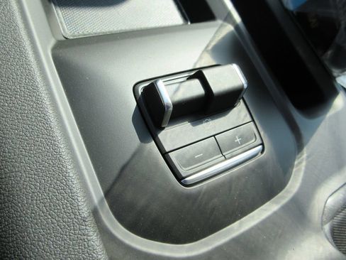 New 2026 GMC Sierra 2500 AT4 AWD/4WD image 17