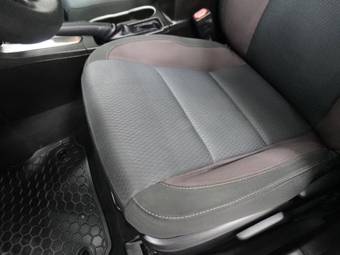 Used 2017 Toyota Corolla LE image 11