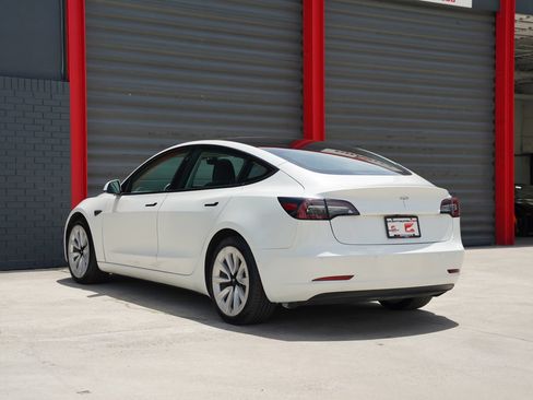 Used 2022 Tesla Model 3 RWD image 10
