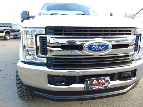 Used 2019 Ford F250 XLT image 32