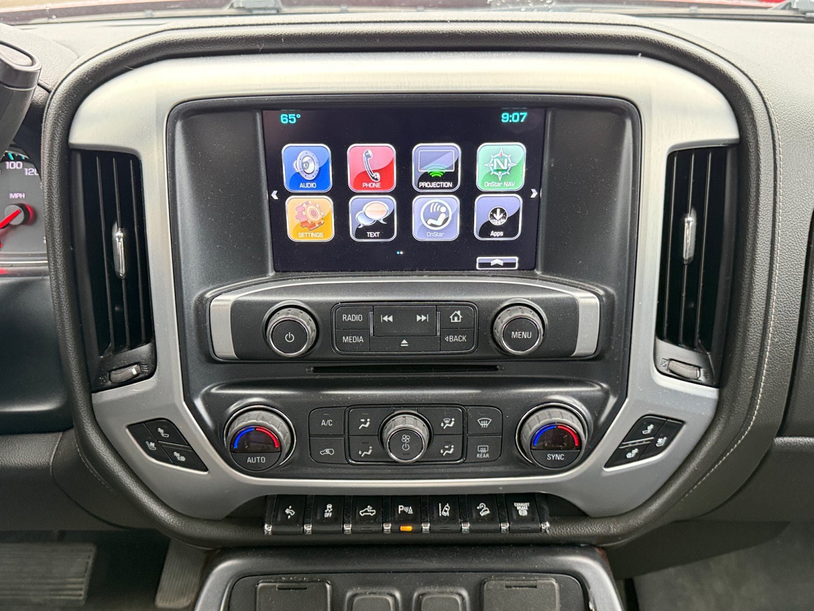 Used 2019 GMC Sierra 2500 SLT w/ Driver Alert Package AWD/4WD image 16