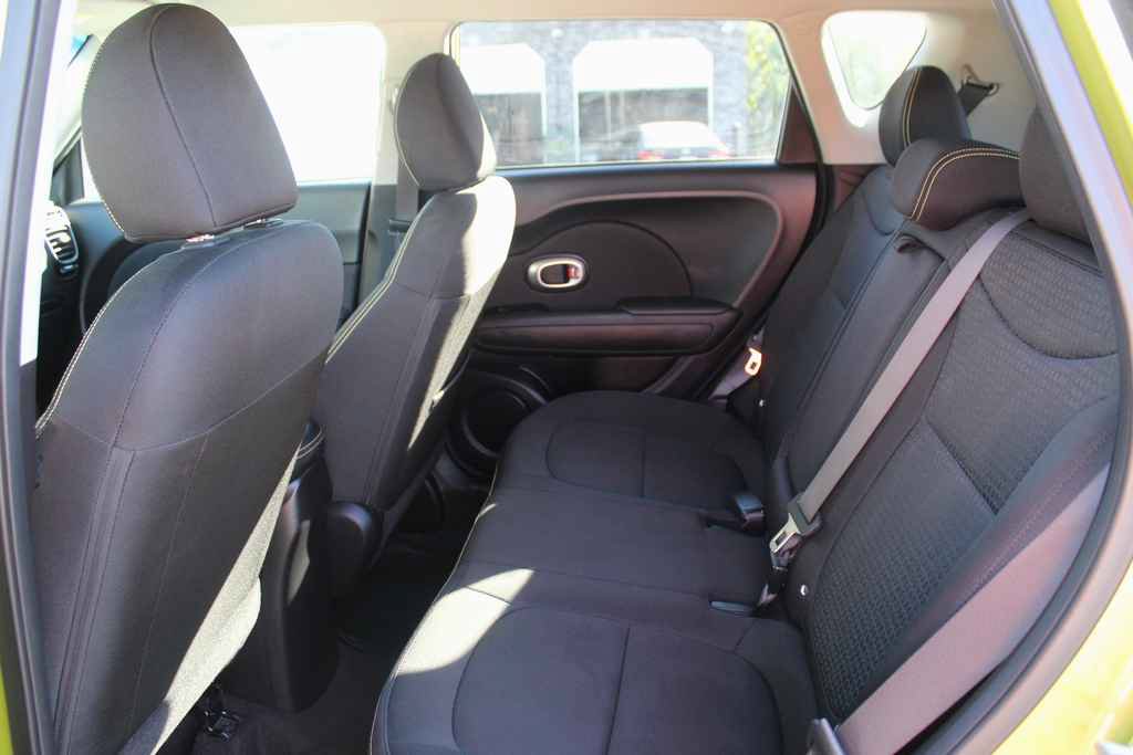 Used 2015 Kia Soul + FWD image 22