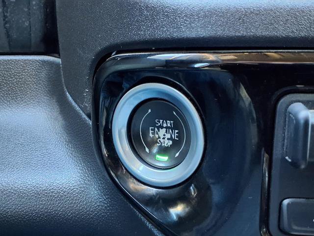 Used 2024 Chevrolet Silverado 1500 RST w/ Convenience Package II AWD/4WD image 9