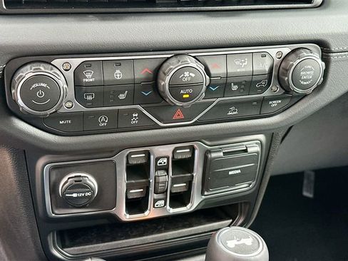 New 2026 Jeep Wrangler Sahara image 16