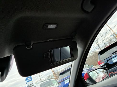 Used 2023 Hyundai Elantra SEL image 35