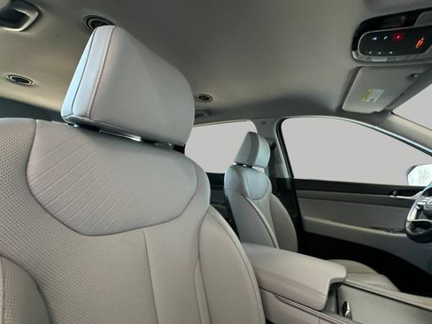 Used 2025 Hyundai Palisade SEL FWD image 19