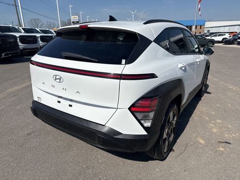 Used 2025 Hyundai Kona SEL image 5