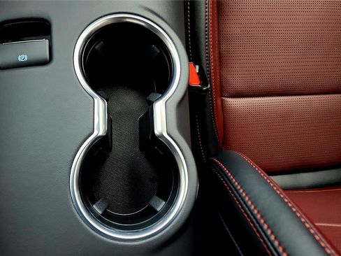 Used 2024 Ford Mustang GT Premium image 33