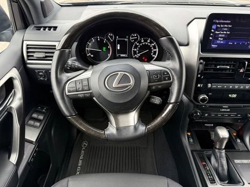 Used 2023 Lexus GX 460 Premium w/ Premium Package AWD/4WD image 11