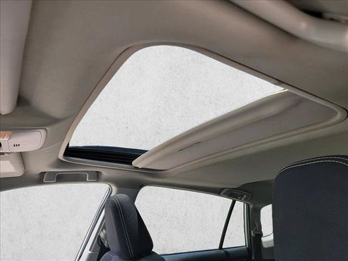 Used 2018 Toyota RAV4 Adventure AWD/4WD image 18