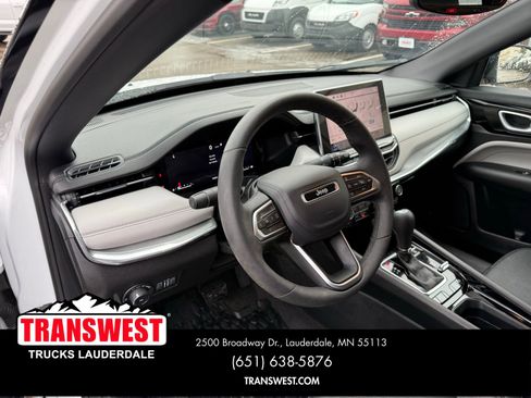 Used 2024 Jeep Compass Limited w/ Elite Group image 6