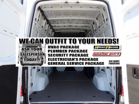 Used 2025 Mercedes-Benz Sprinter 2500 image 43