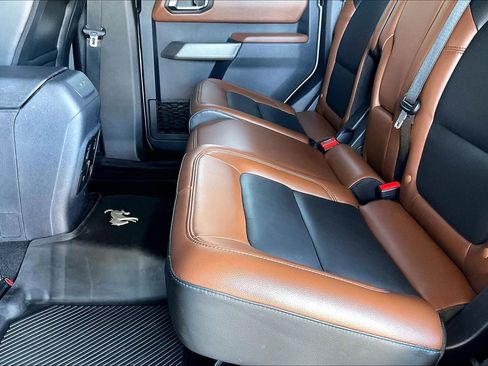 Used 2023 Ford Bronco Outer Banks AWD/4WD image 18