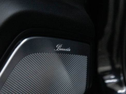 Certified 2025 Porsche Cayenne S AWD/4WD image 31