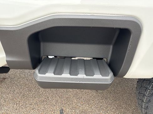 New 2026 Ford F250 Platinum AWD/4WD image 6